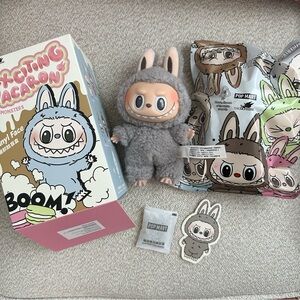 POP MART Exciting Macaron (Sesame Bean)